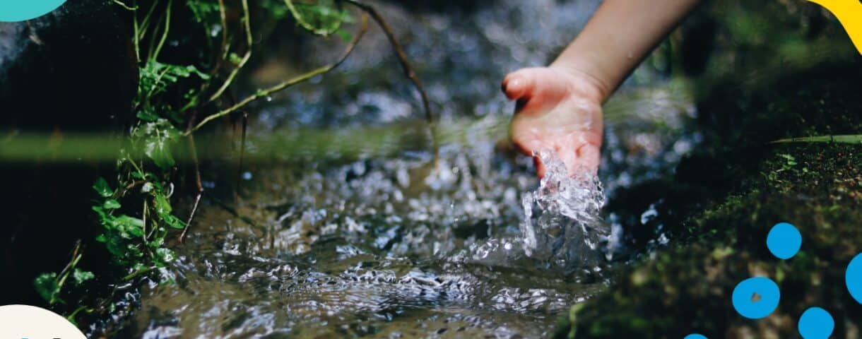 Klares Wasser symbolisiert Klarheit in der Corporate Communication.
